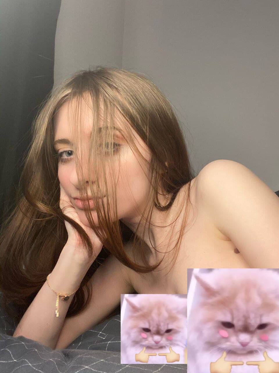 Ловите сисястую 😋 из Тиндера, девица не из робких, общительная и легко пош...