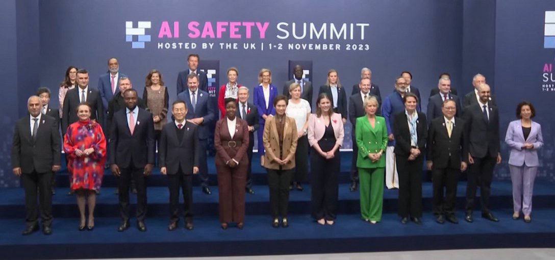 Ai summit. Ai саммит.