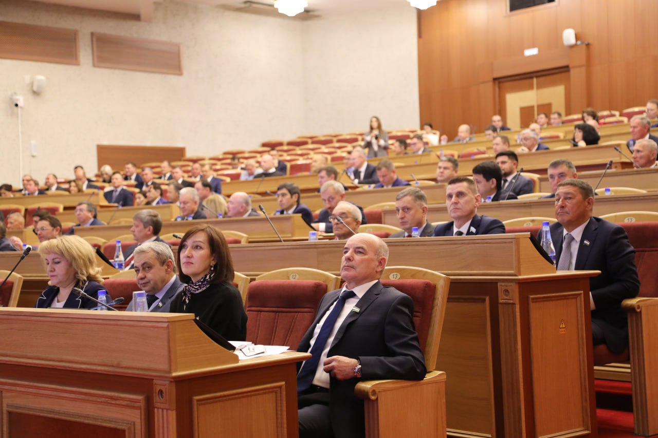 ​​Звезда балета сошла к коммунистам: личность Нуреева стала предметом споров в Башкирии  Первый секретарь рескома Башкирии КПРФ Юнир Кутлугужин обвинил председателя парламента Республики Константина Т