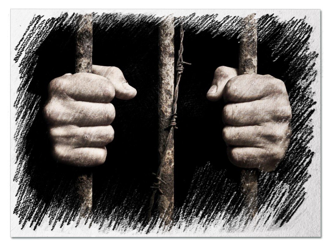 В первую очередь выделяется запятыми. Слитное и раздельное написание причем. Правописание союза причем. Феномен интернет троллинга. Причем зачастую.