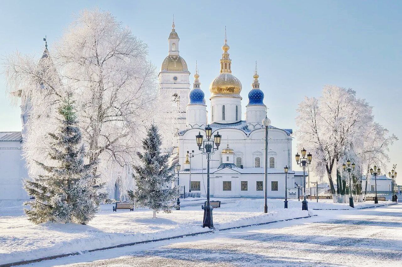 Зимние храмы соборы. Зимний Тобольский Кремль.