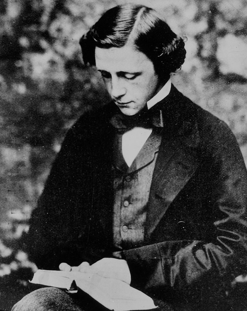 Lewis carroll. Льюис Кэрролл. Льюис Кэрролл писатель. Чарльз Доджсон. Льюис Кэрролл портрет.